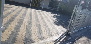Paving installation