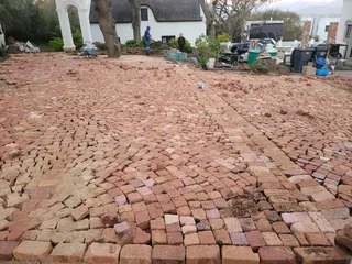 Wheatstone half bricks paving