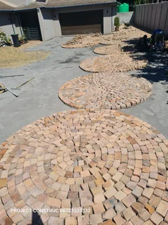 Half bricks paver