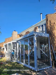 Aluminum doors and windows