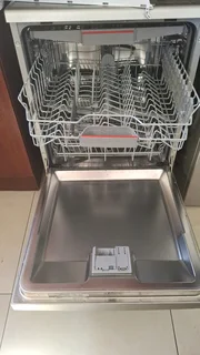 Dishwasher for sale in. Burgundy Estate