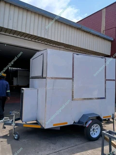 Lee mobile kitchen trailers