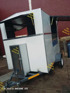Lee mobile kitchen trailers