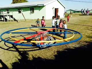 Jungle gyms and play houses, roundabouts