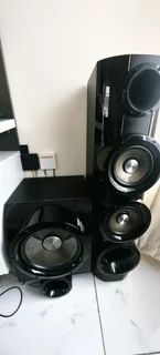 3D Sound AV Receiver (5.2 CH) and 7 speakers for sale