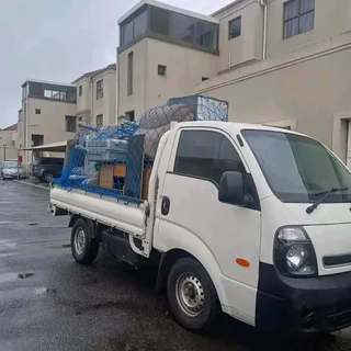 We do furniture and rubble removal