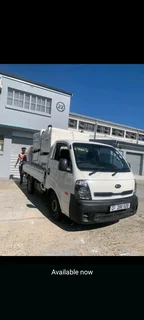 We do furniture and rubble removal