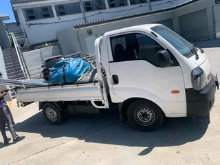 We do furniture and rubble removal