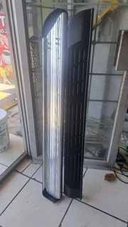 Single cap sidestep for Isuzu, Ford Ranger, Hilux, Mazda, Nissan Navara. leave your whatsapp number