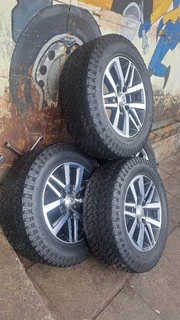 18 inch Toyota Hilux/Fortuner mag &amp; General grabber. Leave your whatsapp number if interested