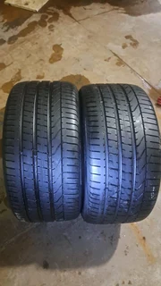 Two tires of size 315/35R21 Pirelli P Zero tires. Leave your whatsapp number if interested.