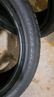 Two tires of size 315/35R21 Pirelli P Zero tires. Leave your whatsapp number if interested.