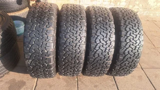 255/75R17 Bfgoodrich tires 90% thread left. Leave your whatsapp number if interested.