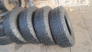 255/75R17 Bfgoodrich tires 90% thread left. Leave your whatsapp number if interested.