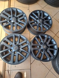 Dark gray 17 inche Toyota Twinspoke mag rims for sale. Leave your whatsapp number if interested.