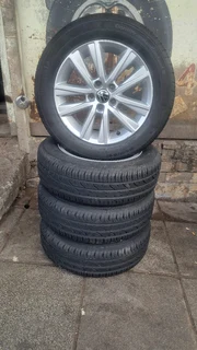 Used like new 15-inch Polo mags and continental of 95% thread left. leave your whatsapp number