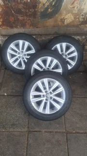 Used like new 15-inch Polo mags and continental of 95% thread left. leave your whatsapp number