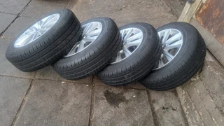 Used like new 15-inch Polo mags and continental of 95% thread left. leave your whatsapp number