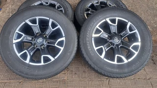 legend 50 mags with 265/65R18 continental tires, leave your whatsapp number if interested.