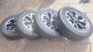 legend 50 mags with 265/65R18 continental tires, leave your whatsapp number if interested.