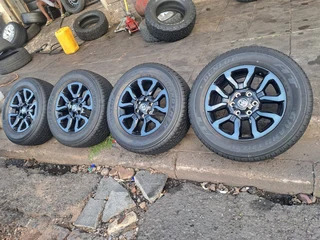 18 inche toyota hilux legend 50 mags and tires. leave your whatsapp number if interested.