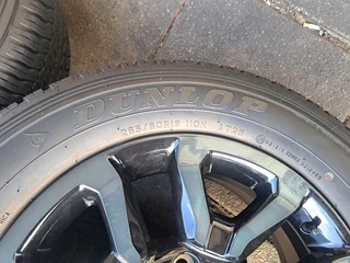 18 inche toyota hilux legend 50 mags and tires. leave your whatsapp number if interested.