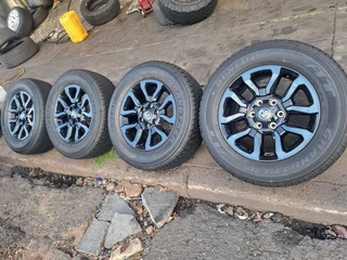 18 inche toyota hilux legend 50 mags and tires. leave your whatsapp number if interested.