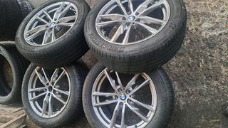 19 inche b m w mags and tires 245 50 r19, pcd 5x112. leave your whatsapp number if interested.
