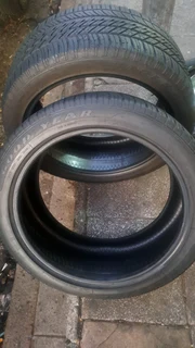 285/40 r22 good year tires. leave your whatsapp number if interested.