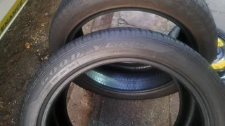 285/40 r22 good year tires. leave your whatsapp number if interested.
