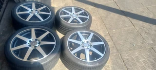 18 inche mercedes mags and tires 235/40 r18. leave your whatsapp number if interested: