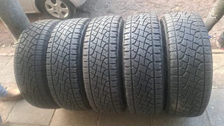 265/65R17 Pirelli Scorpion tires. Leave your whatsapp number if interested.