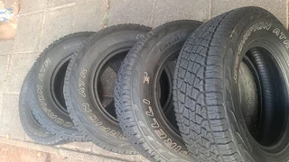 265/65R17 Pirelli Scorpion tires. Leave your whatsapp number if interested.