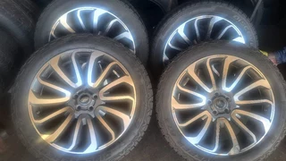 Range Rover 22 inche mags & tires. Leave your whatsapp number if interested.