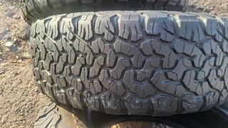 BFgoodrich tires of size 265/65R18, leave your whatsapp number if interested.