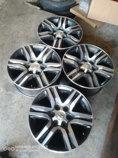 17 inche Toyota mag rims for sale. Leave your whatsapp number
