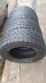 285/60R18 BFgoodrich tires available, leave your whatsapp number if interested.