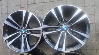 18 inche BMW mag rims, 5x120 pcd. Leave your whatsapp number if interested.