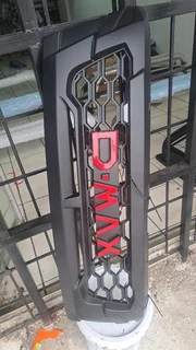 2016 to 2019 ISUZU D-max Front Grill. leave your whatsapp number if interested.