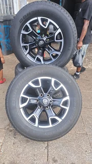 Toyota legend 50 mags with 265/65R18 continental tires, leave your whatsapp number if interested.