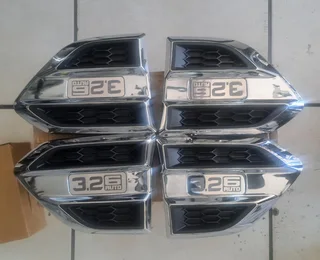 Ford Ranger 3.2 fender covers. leave your whatsapp number if interested for pricing.