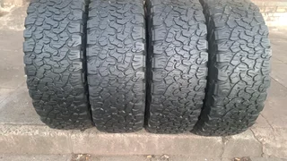 265/65R18 BFgoodrich tires for sale, leave your whatsapp number if interested for follow-up.