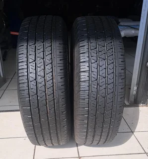 255/70R16 Continental Cross Contact tires, 95% thread left. Leave your whatsapp number.