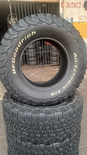 305/65R17 BFgoodrich tires, one new and 3 used of about 90% thread left. Leave your whatsapp number