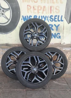 20 inch Range Rover Evoque wheels 4 sale. Leave your whatsapp number if interested.