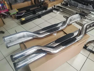 Original Toyota Hilux D4D Rear Step bumper 4 sale. Leave your whatsapp number if interested