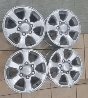 ✅️ Original 16-inch Isuzu bakkie Mag rims. Leave your whatsapp number if interested for pricing