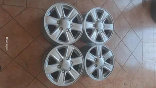  16-inch Isuzu bakkies mag rims. Leave your whatsapp number if interested.
