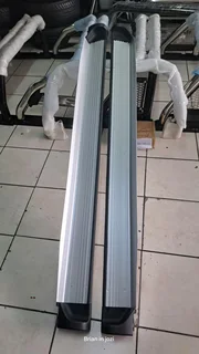  Toyota Hilux 2008 - 2015 OEM sidestep set. Leave your whatsapp number if interested.