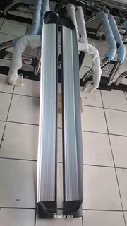  Toyota Hilux 2008 - 2015 OEM sidestep set. Leave your whatsapp number if interested.